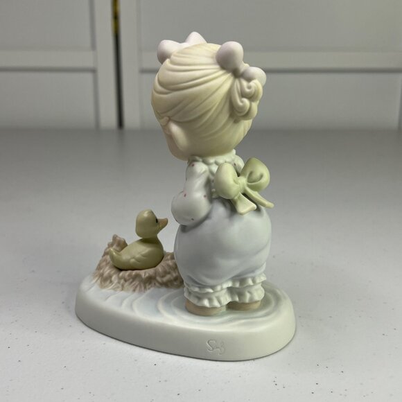 Precious Moments 1992 Limited Edition Figurine "An Event Worth Wading For" 1991 - Picture 8 of 11